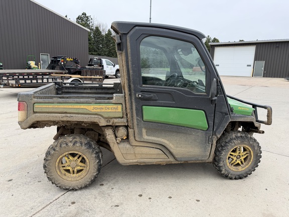 2023 John Deere XUV 835M - Photo2