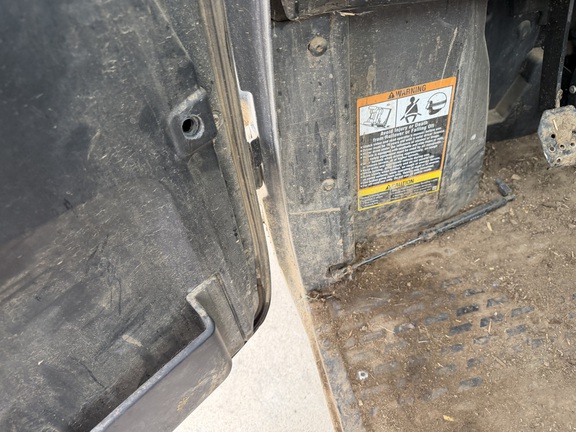 2023 John Deere XUV 835M - Photo21