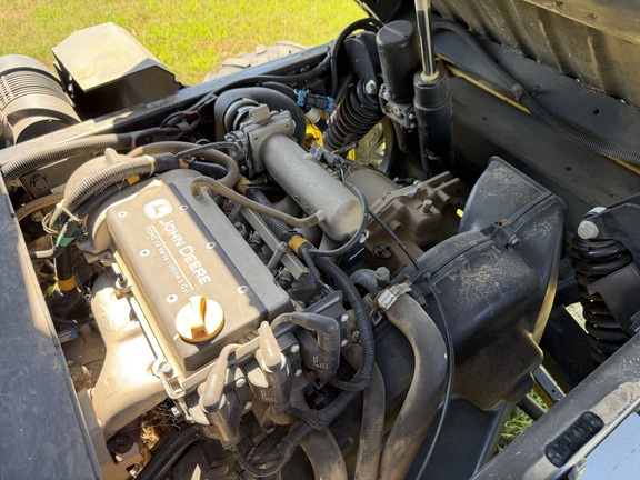 2023 John Deere XUV 835M - Photo18