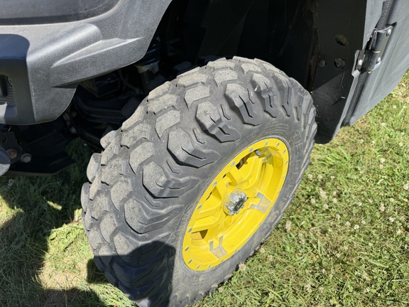 2023 John Deere XUV 835M - Photo10