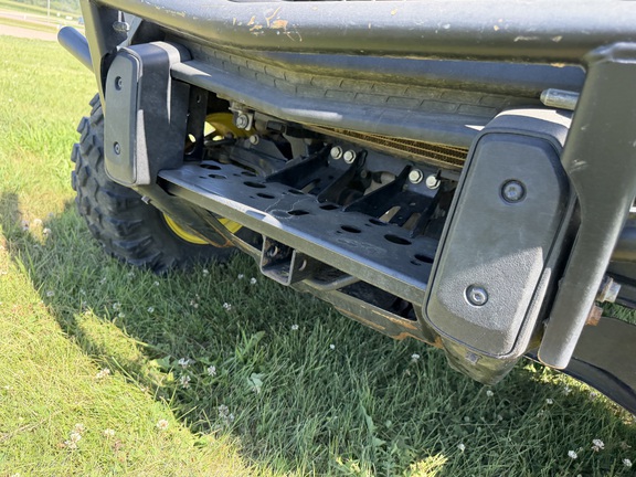 2023 John Deere XUV 835M - Photo17