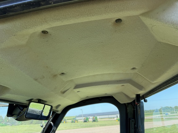 2023 John Deere XUV 835M - Photo19