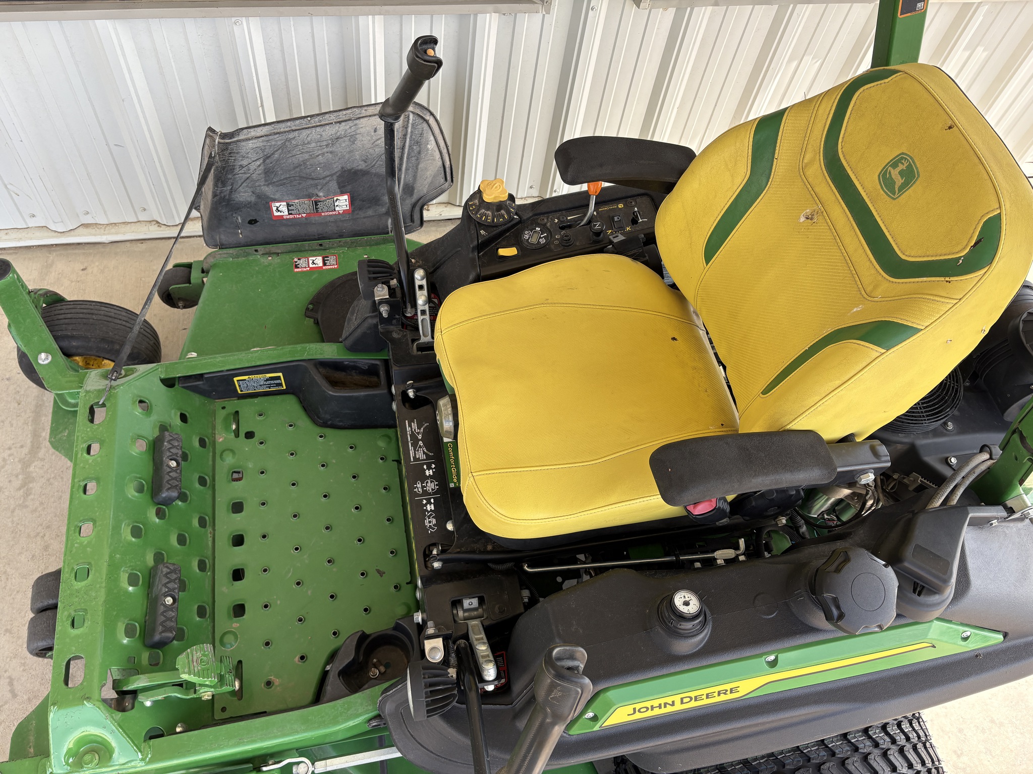 2023 John Deere Z970R Image 5