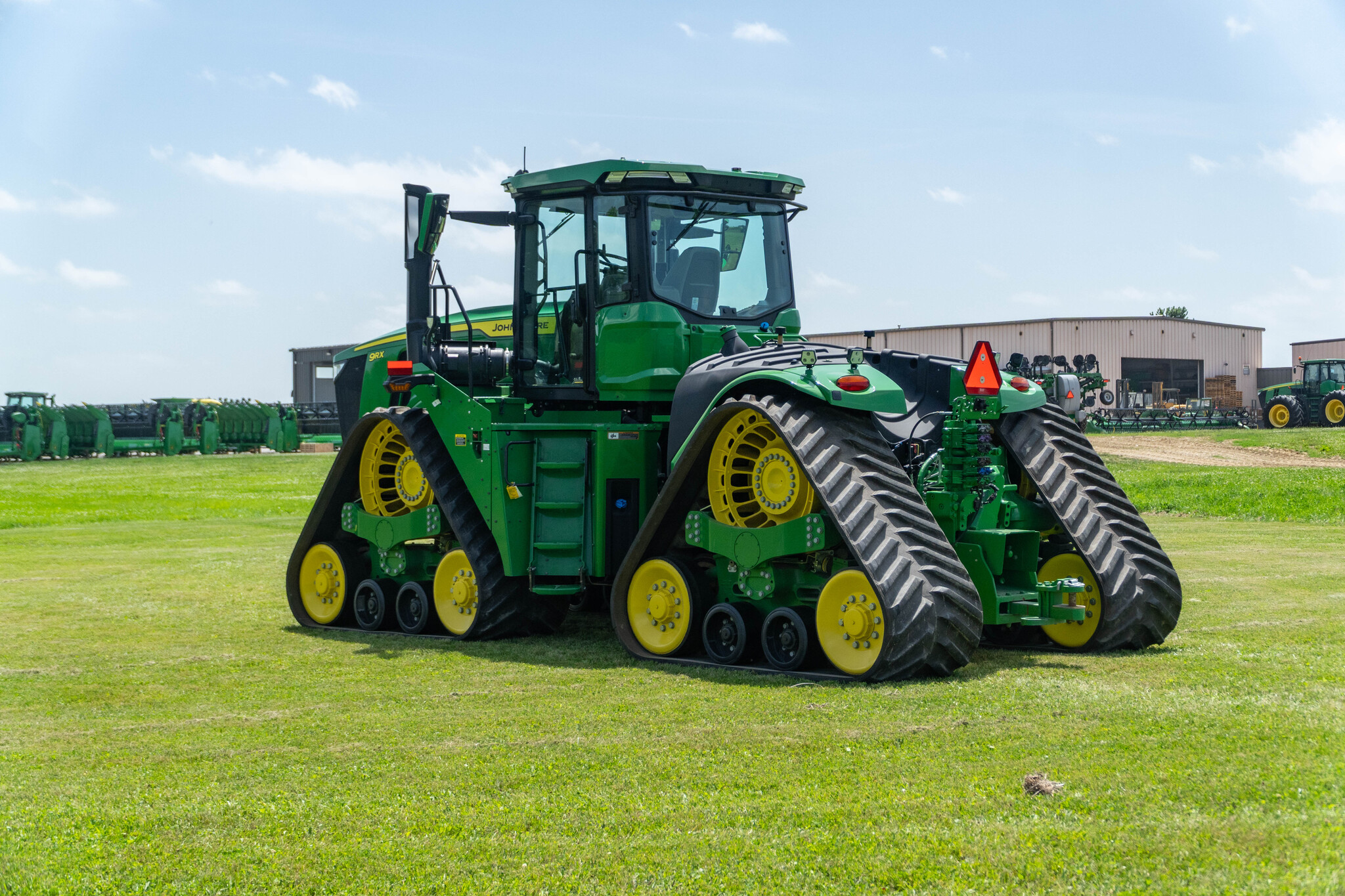 Used 2023 John Deere 9RX 640 Track Tractors at Koenig Equipment in Anna, OH - PhotoXL2