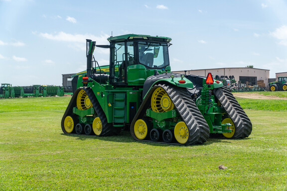 Used 2023 John Deere 9RX 640 Track Tractors at Koenig Equipment in Anna, OH - Photo2