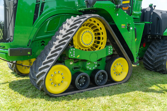 Used 2023 John Deere 9RX 640 Track Tractors at Koenig Equipment in Anna, OH - Photo8