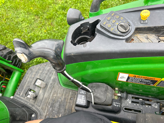 2019 John-Deere 4052R