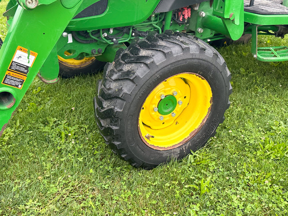 2019 John-Deere 4052R