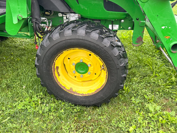 2019 John-Deere 4052R