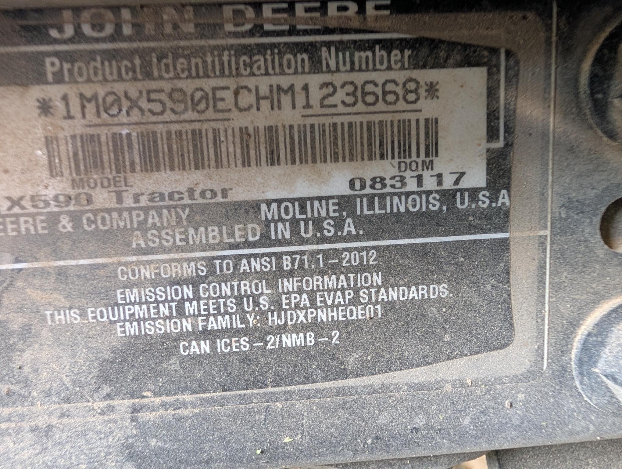 2017 John Deere X590 Image 6