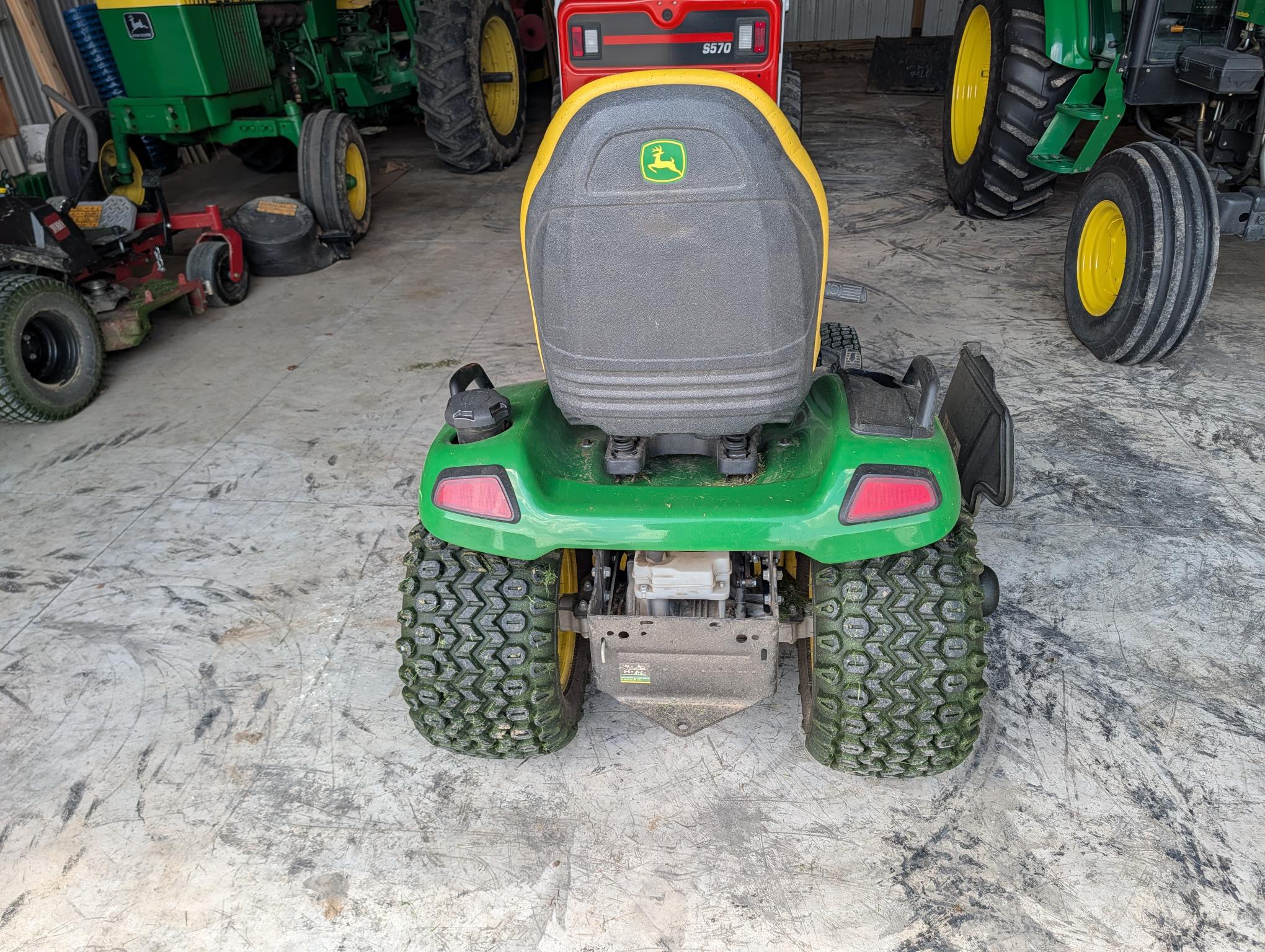 2017 John Deere X590 Image 5