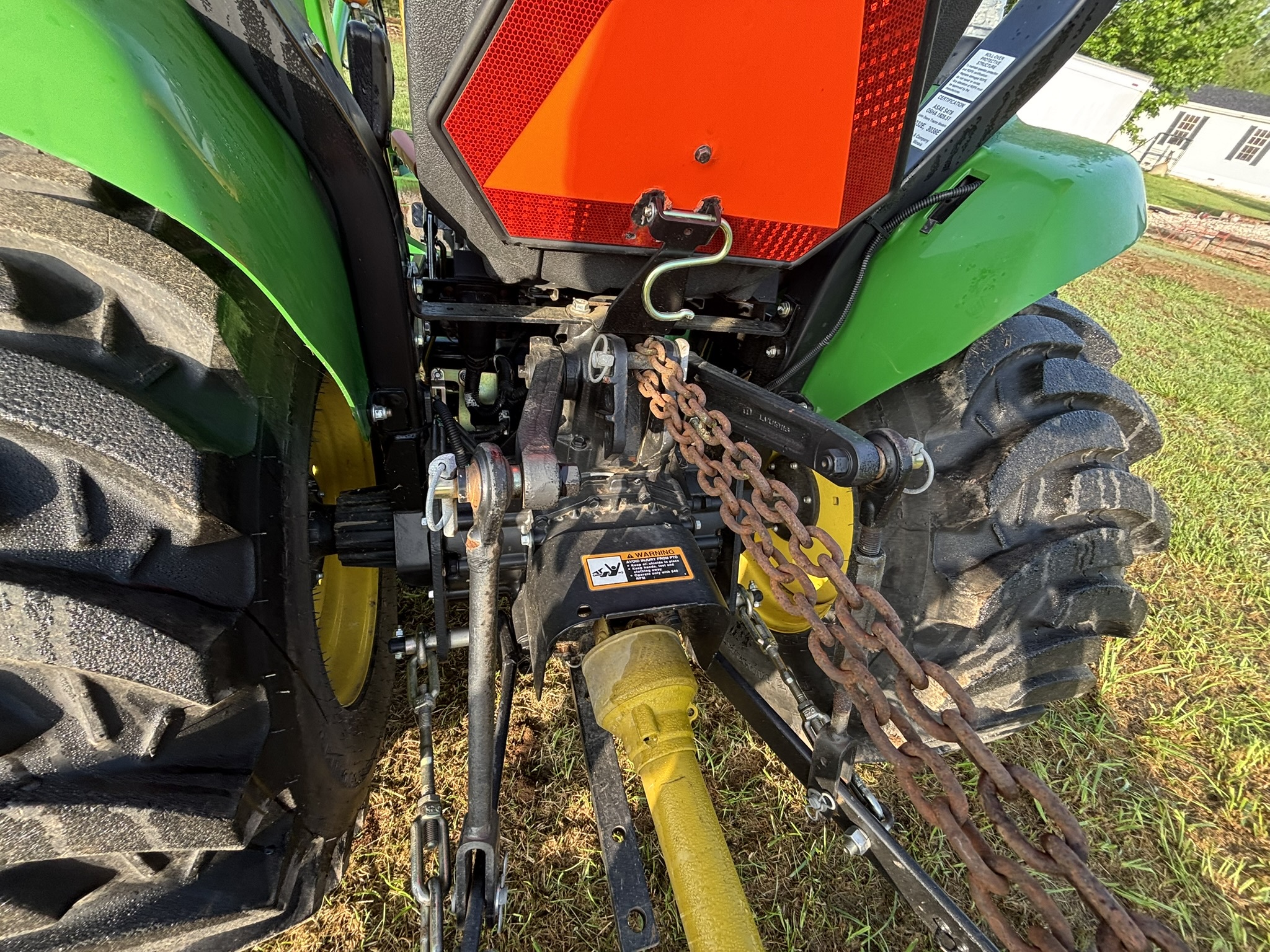  2014 John Deere 3032E at Heritage Tractor in Joplin, MO