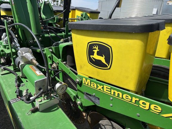 Used 2012 John Deere 1760 Planters: Drawn at Koenig Equipment in Anna, OH - Photo14