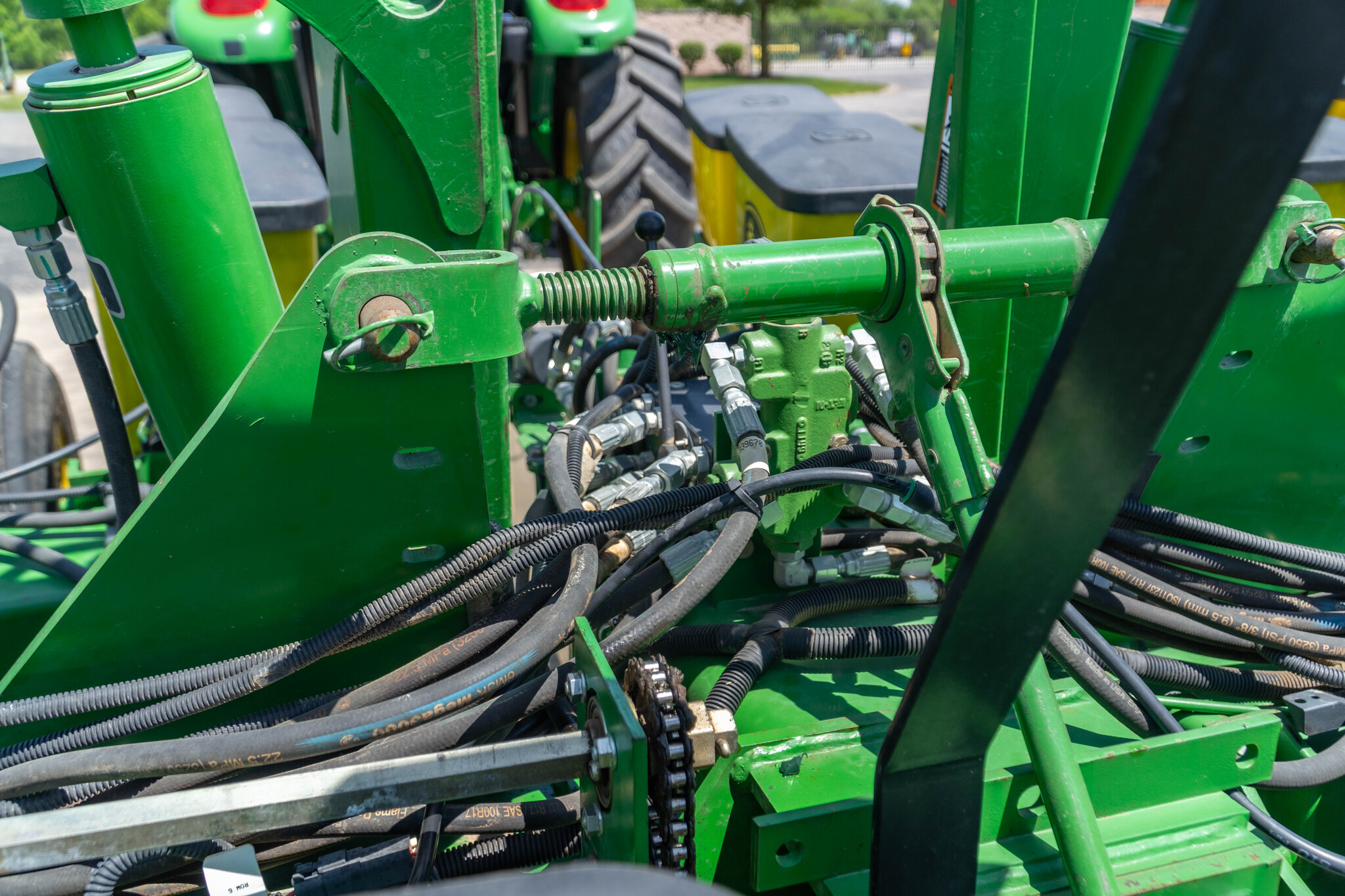 Used 2012 John Deere 1760 Planters: Drawn at Koenig Equipment in Anna, OH - PhotoXL12