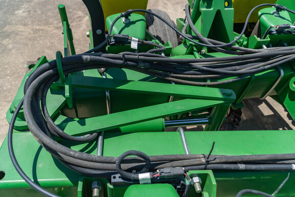 Used 2012 John Deere 1760 Planters: Drawn at Koenig Equipment in Anna, OH - Photo15