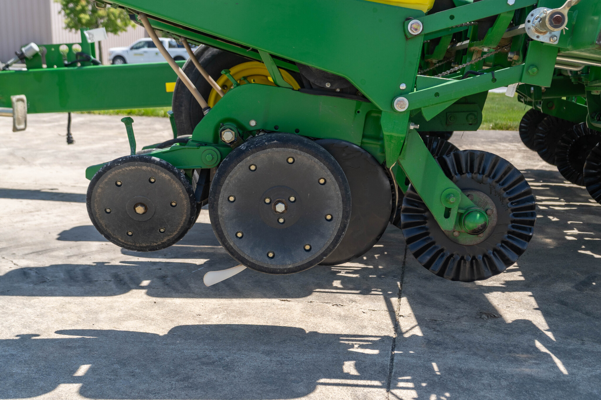 Used 2012 John Deere 1760 Planters: Drawn at Koenig Equipment in Anna, OH - PhotoXL17