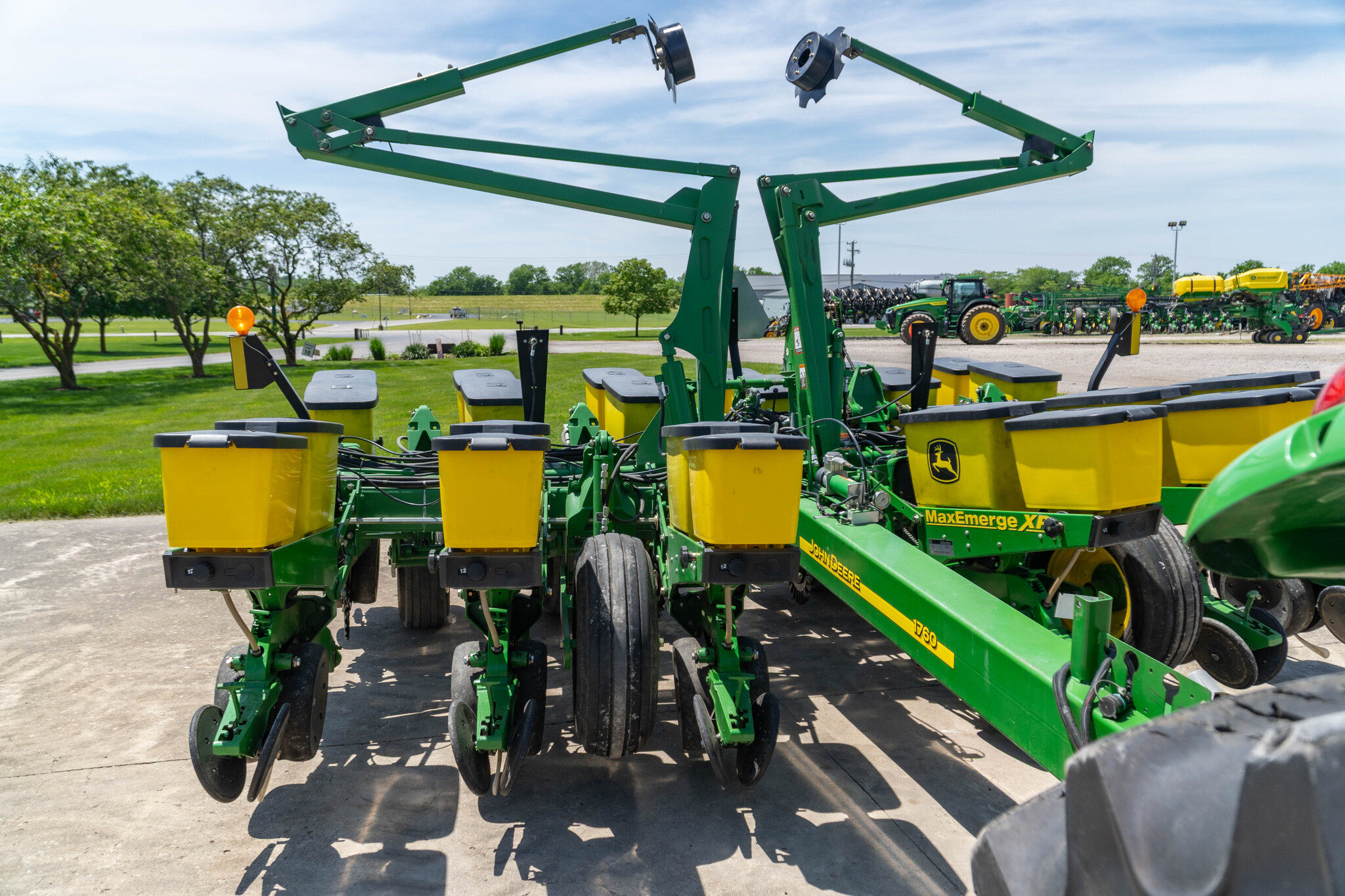 Used 2012 John Deere 1760 Planters: Drawn at Koenig Equipment in Anna, OH - PhotoXL1