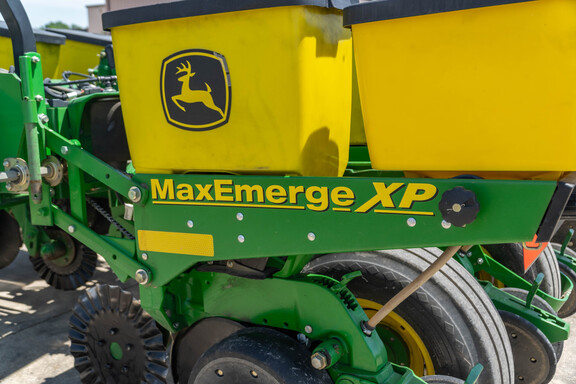 Used 2012 John Deere 1760 Planters: Drawn at Koenig Equipment in Anna, OH - Photo25