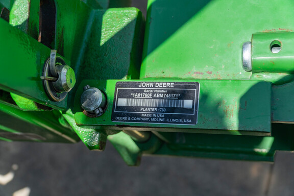 Used 2012 John Deere 1760 Planters: Drawn at Koenig Equipment in Anna, OH - Photo31