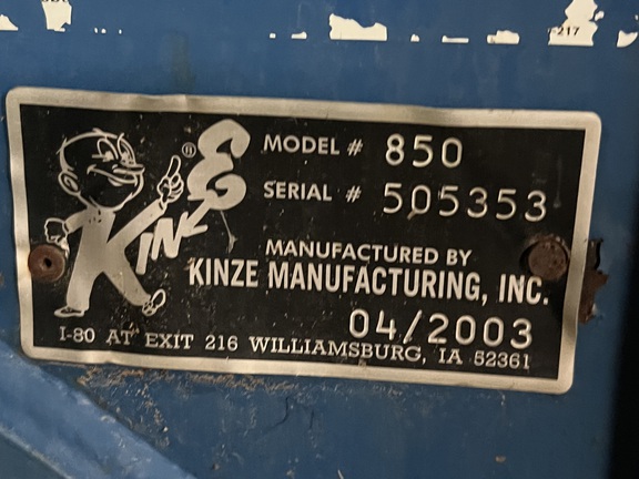 Photo of 2003 Kinze 850