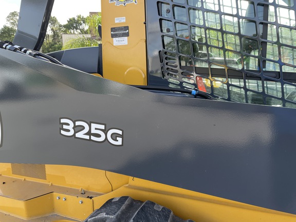 2025 John Deere 325G-8