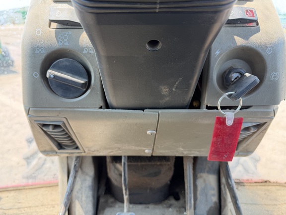 2005 Case IH MX230 - Photo33