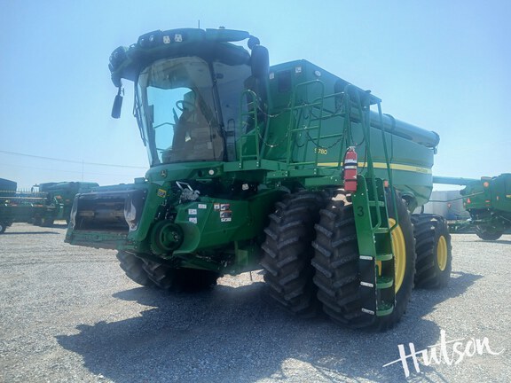 Photo of 2024 John Deere S780