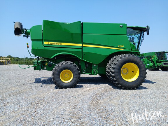 Photo of 2024 John Deere S780