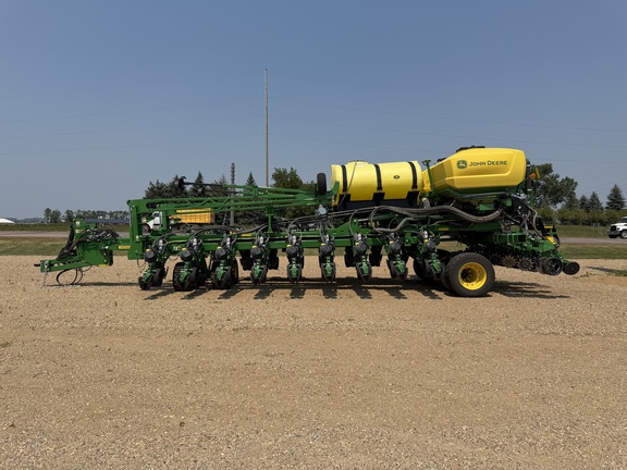 2026 John Deere DB60 - Photo2