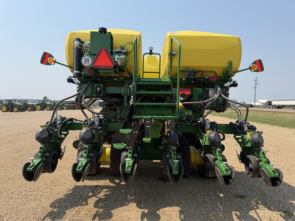 2026 John Deere DB60 - Photo4