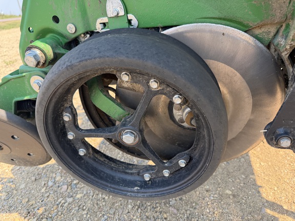 2026 John Deere DB60 - Photo25