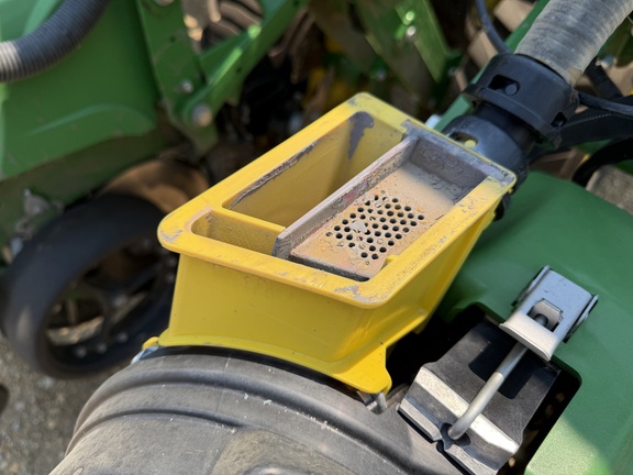 2026 John Deere DB60 - Photo28