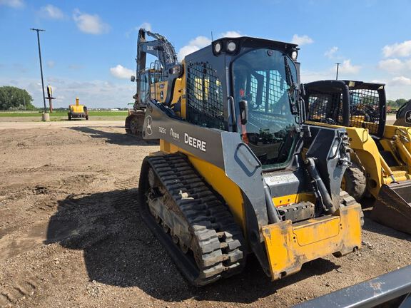 2023 John Deere 325G