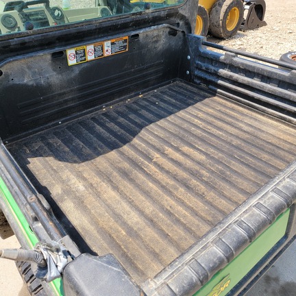 2022 John Deere XUV 835R (17th thumbnail)
