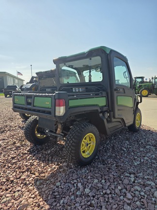 2022 John Deere XUV 835R (2nd thumbnail)