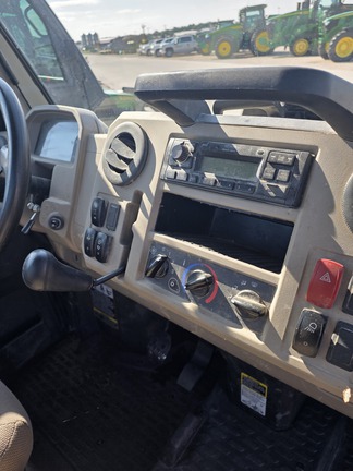 2022 John Deere XUV 835R (13th thumbnail)