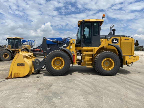 2024 John Deere 624 P