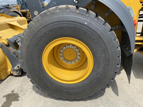 2024 John Deere 624 P