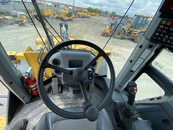 2024 John Deere 624 P