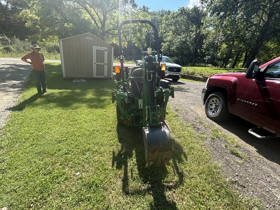 Used 2023 John Deere 1025R Compact Utility Tractors at Koenig Equipment in Knightstown, IN - Photo6