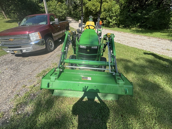 Used 2023 John Deere 1025R Compact Utility Tractors at Koenig Equipment in Knightstown, IN - Photo2
