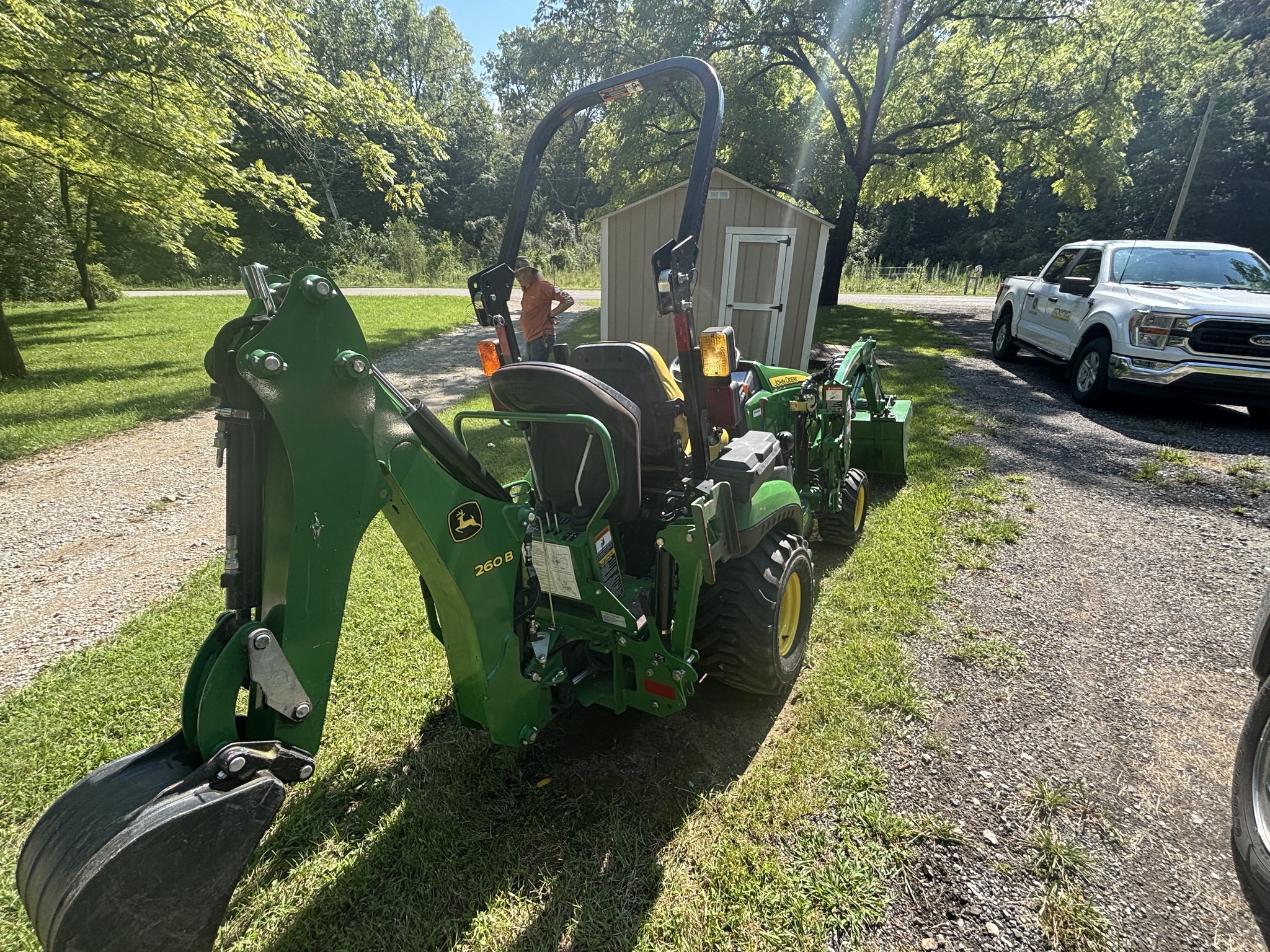 Used 2023 John Deere 1025R Compact Utility Tractors at Koenig Equipment in Knightstown, IN - PhotoXL5