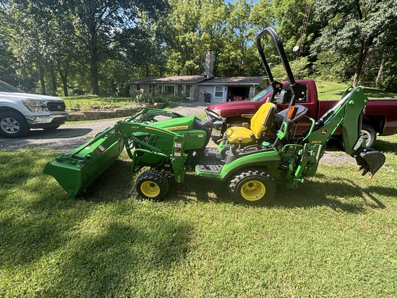 Used 2023 John Deere 1025R Compact Utility Tractors at Koenig Equipment in Knightstown, IN - Photo4