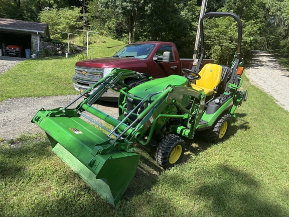 Used 2023 John Deere 1025R Compact Utility Tractors at Koenig Equipment in Knightstown, IN - Photo1