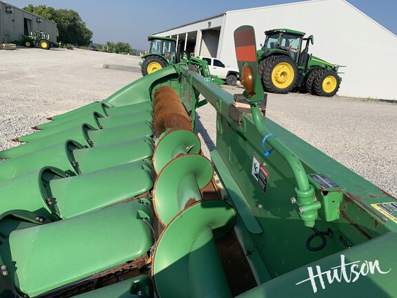 Photo of 2012 John Deere 608C