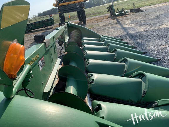 Photo of 2012 John Deere 608C