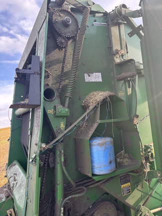 Used 2002 John Deere 567 Round Balers at Horizon Ag & Turf in St. Paul, AB - Photo13
