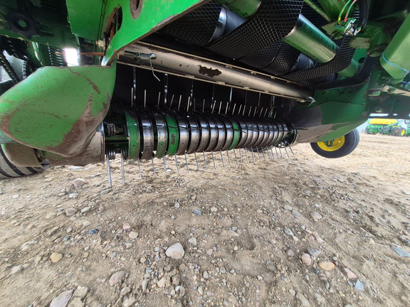 Used 2002 John Deere 567 Round Balers at Horizon Ag & Turf in St. Paul, AB - Photo14