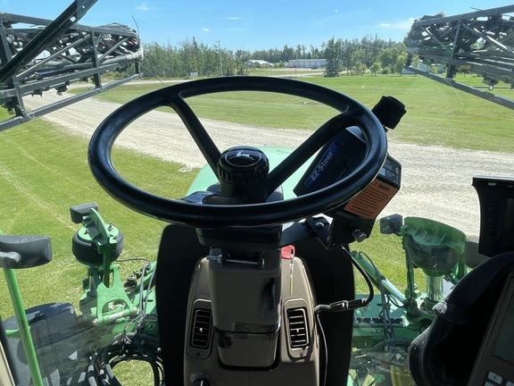 Used 2000 John Deere 4700 Self Propelled Sprayers at Horizon Ag & Turf in Warburg, AB - Photo11