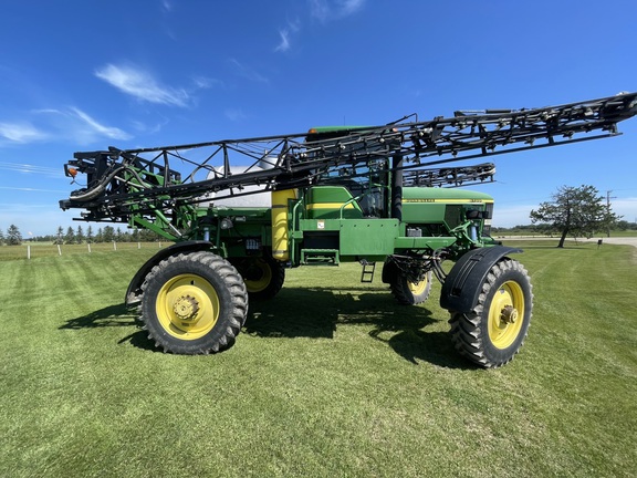 Used 2000 John Deere 4700 Self Propelled Sprayers at Horizon Ag & Turf in Warburg, AB - Photo3